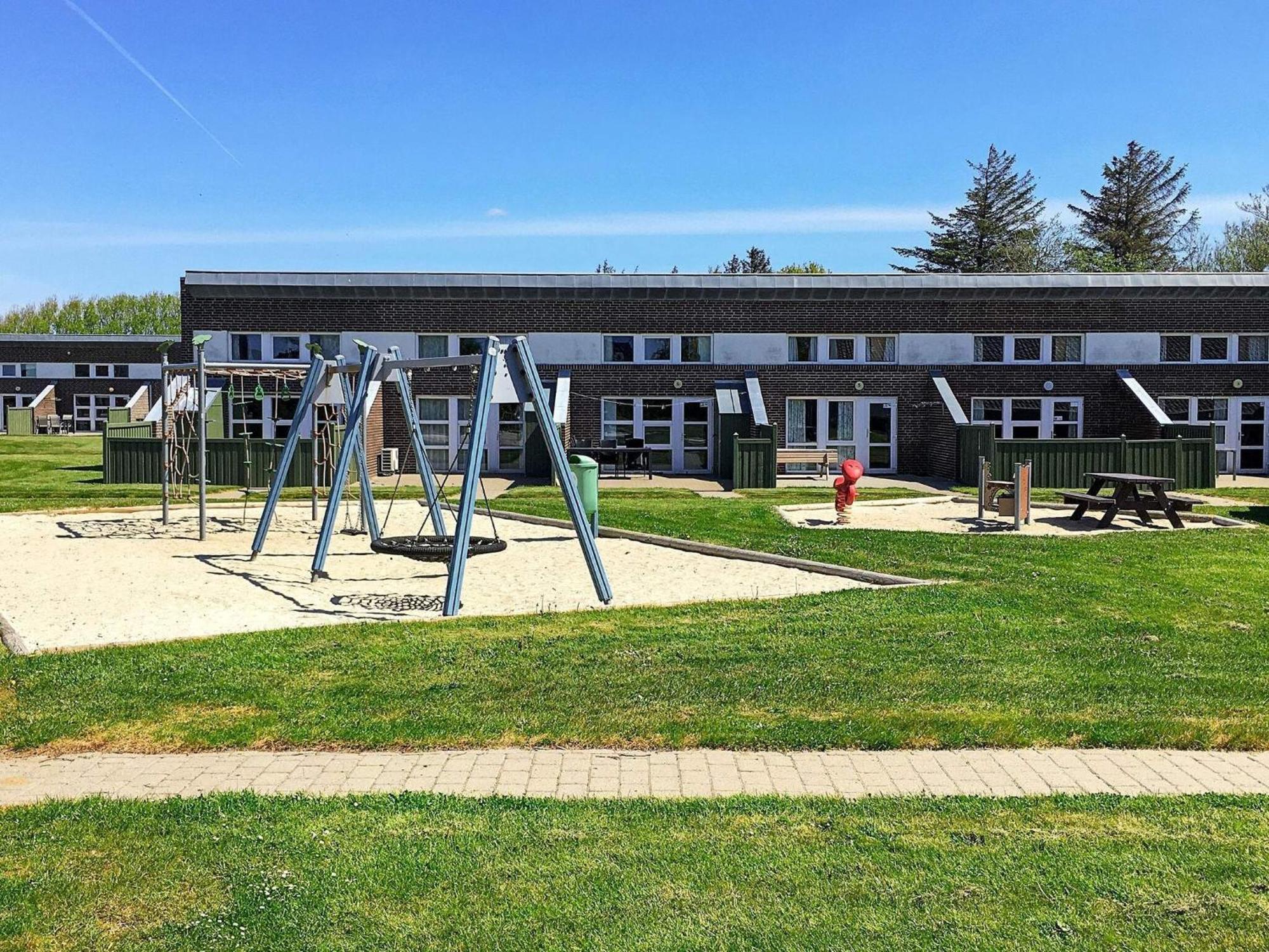 4 Person Holiday Home On A Holiday Park In Hemmet エクステリア 写真
